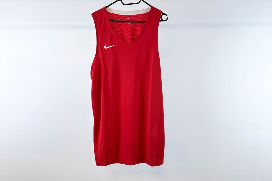 2 Herren Trikots Nike, Gr. 2XL
